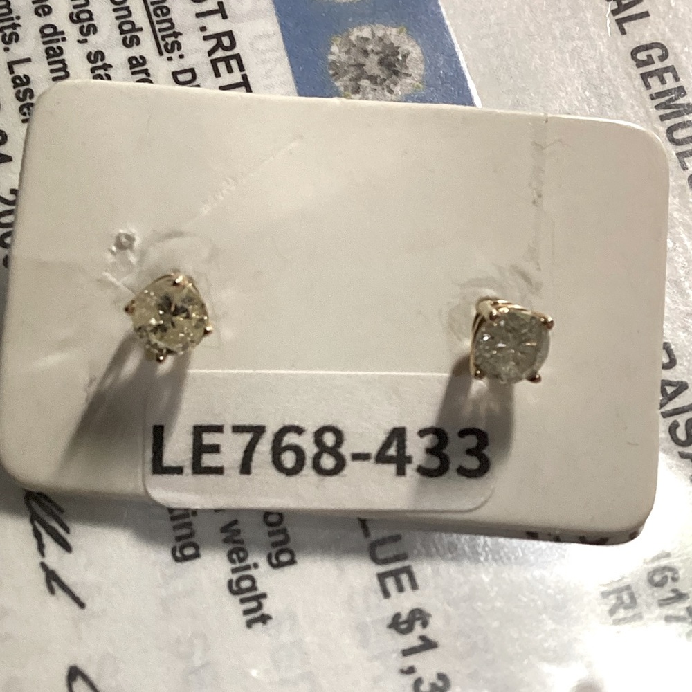 14K Stud with 0.63 Natural Diamond